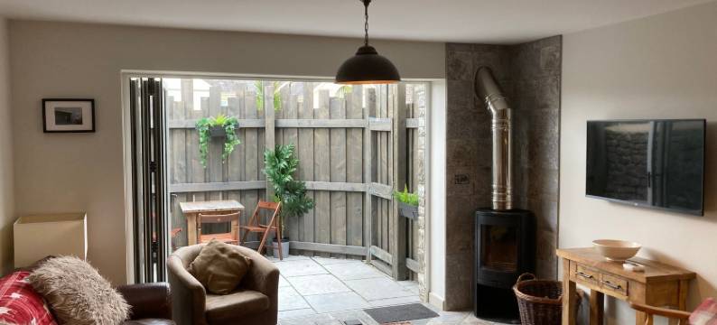 Great country-style house with a courtyard图片