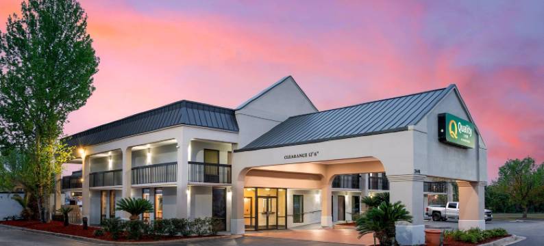 弗利品质酒店(Quality Inn)图片