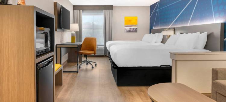 阿维烟酒店(Comfort Inn & Suites Saint Louis Lafayette Square)图片