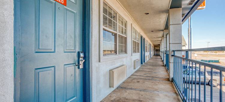 OYO 威奇托福尔斯I-44酒店(OYO Hotel Wichita Falls I-44 Sheppard Airforce)图片