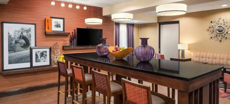 希尔顿欢朋酒店-贝勒弗农(Hampton Inn Belle Vernon)图片