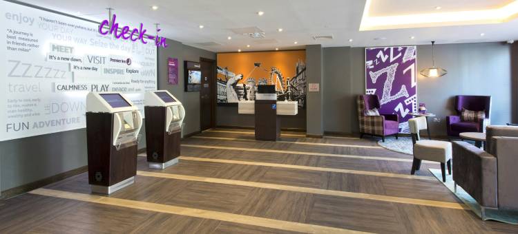 纽伯里镇中心伦敦路普瑞米尔酒店(Premier Inn Newbury Town Centre (London Road))图片