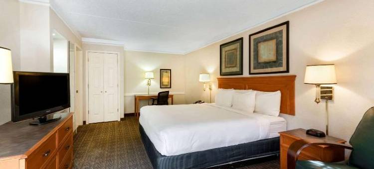 伯锡尔城拉昆塔温德姆酒店(La Quinta Inn by Wyndham Bossier City)图片