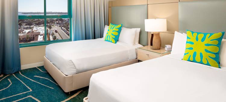 圣迭戈湾市中心希尔顿安泊酒店(Embassy Suites by Hilton San Diego Bay Downtown)图片