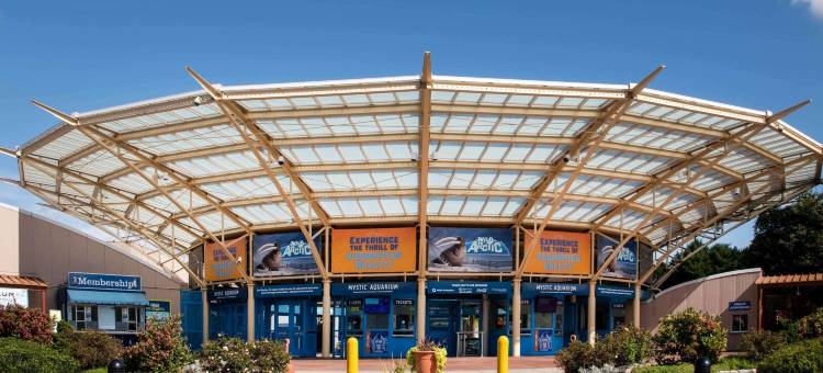 温德姆华美达酒店-新伦敦/神秘(Ramada by Wyndham Groton/Mystic)图片