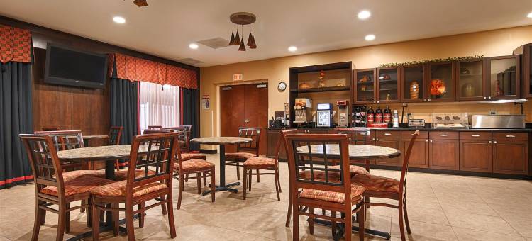 塞西尔平原贝斯特韦斯特优质套房酒店(Best Western Plus Cecil Field Inn  Suites)图片