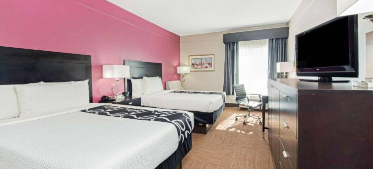 温尼拉昆塔温德姆套房酒店(La Quinta Inn & Suites by Wyndham Winnie)图片