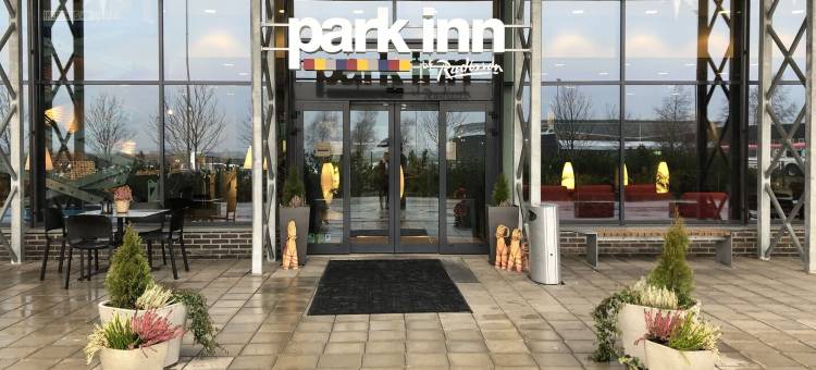 奥斯陆机场西丽柏酒店(Park Inn by Radisson Oslo Airport Hotel West)图片