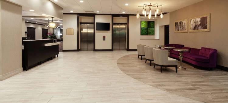 新奥尔良机场希尔顿逸林酒店(DoubleTree by Hilton New Orleans Airport)图片