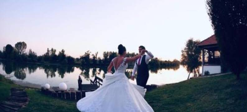 莫洛维奇维拉桑赛公寓(Vila Sunce Morovic)图片