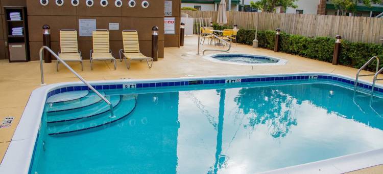 华尔顿堡海滩-埃格林空军基地万枫酒店(Fairfield Inn & Suites Fort Walton Beach-Eglin AFB)图片