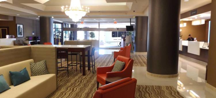 洛杉矶港皇冠假日酒店(Crowne Plaza Los Angeles Harbor Hotel)图片