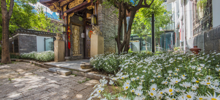 丽江束河假期酒店图片