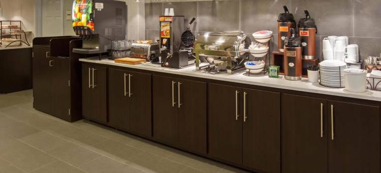 莱巴嫩拉昆塔温德姆套房酒店(La Quinta Inn & Suites by Wyndham Lebanon)图片