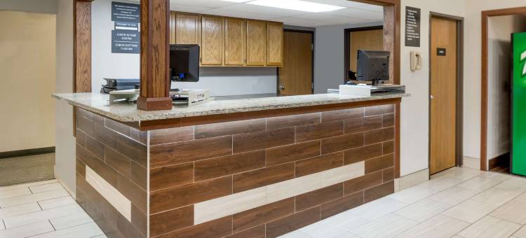 西部平原速8酒店(Super 8 by Wyndham West Plains)图片