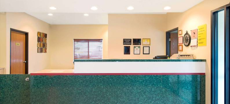 邦纳特雷速8酒店(Super 8 by Wyndham Bonne Terre)图片