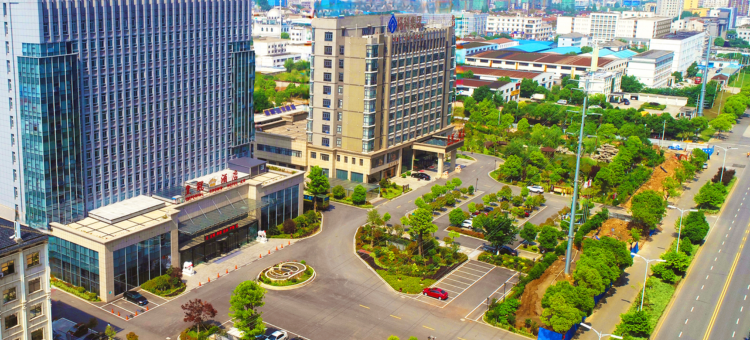 句容皇冠酒店图片