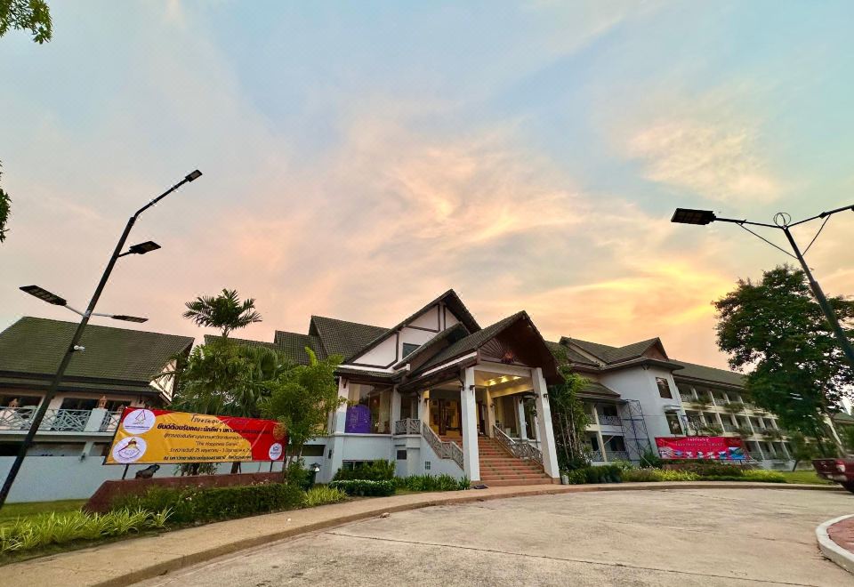 Ubonburi HotelHotel Overview