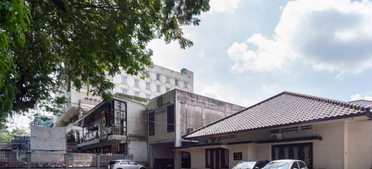 红多兹Plus-近茂物RS PMI(RedDoorz Plus Near RS PMI Bogor)图片