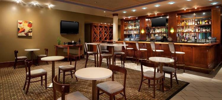 贝克斯菲尔德福朋喜来登酒店(Four Points by Sheraton Bakersfield)图片