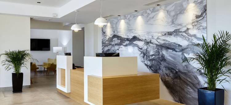 宽阔桑塔纳海滩酒店(Enorme Santanna Beach)图片