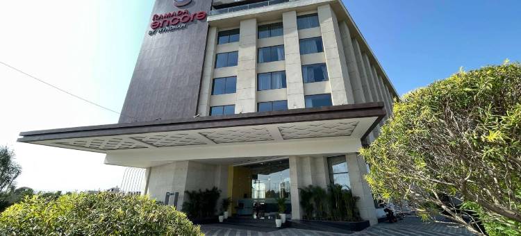 阿姆利则尔机场温德姆华美达安可酒店(Ramada Encore by Wyndham Amritsar Airport)图片