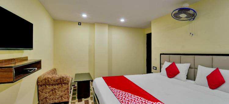 OYO Flagship Hotel Vibrant Satsang Chowk图片