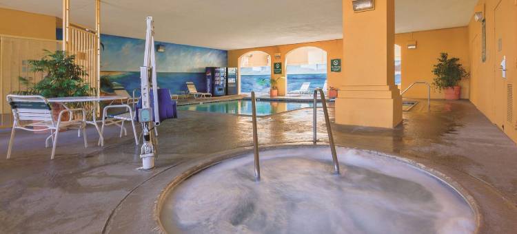 阿纳海姆拉昆塔温德姆套房酒店(La Quinta Inn & Suites by Wyndham Anaheim)图片