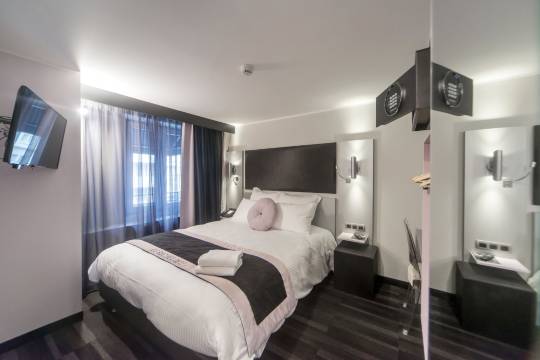 丽舍丽如精品酒店里昂火车站部分神(Hôtel Boutique Richelieu Lyon Gare Part Dieu)