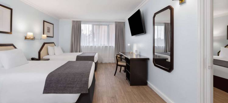 圣地亚哥肯尼迪温德姆花园酒店(Wyndham Garden Santiago Kennedy)图片