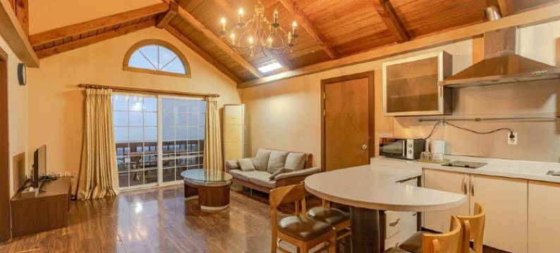 涯月公园山丘村庄(Aewol Park Hill Village)图片