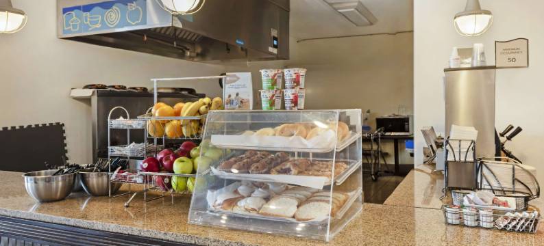 鹰岭贝斯特韦斯特优质套房酒店(Best Western Plus Eagleridge Inn  Suites)图片