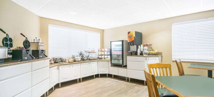 巴克斯特-布雷纳德区呗盟套房酒店(Baymont by Wyndham Baxter/Brainerd Area)图片