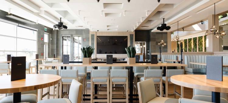 里贾纳桑德曼酒店及套房(Sandman Hotel & Suites Regina)图片