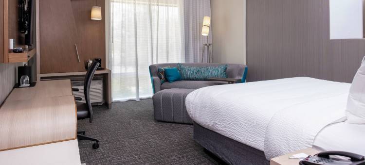 印第安纳波利斯西部赛道万豪万怡酒店(Courtyard Indianapolis West-Speedway)图片