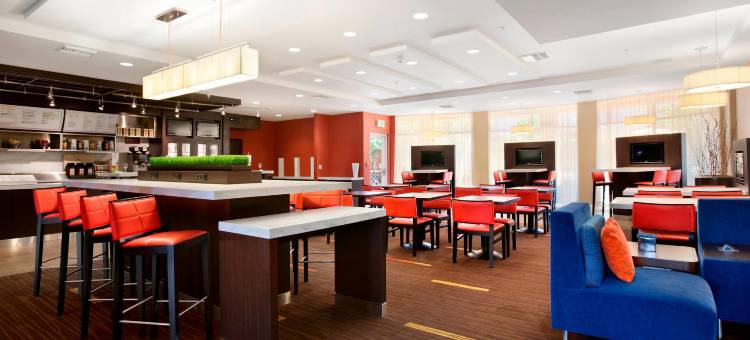 文图拉西米谷万怡酒店(Courtyard Ventura Simi Valley)图片