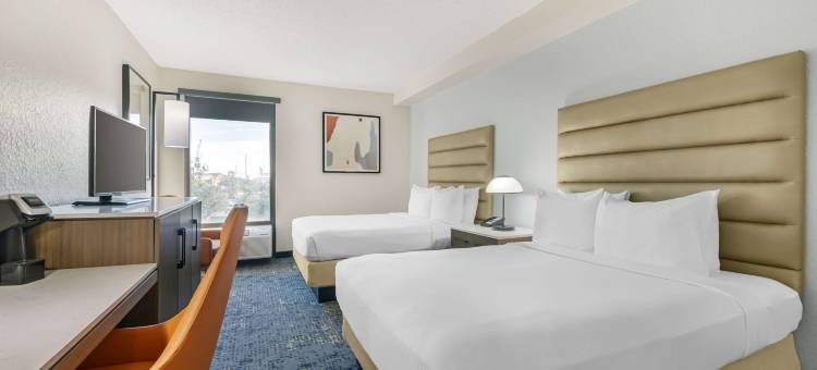 环宇贝斯特韦斯特优质酒店(Best Western Plus Universal Inn)图片