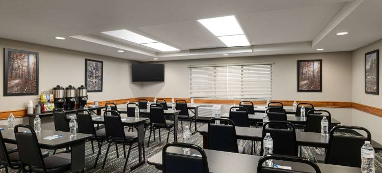 林肯南温德姆美吟温德姆酒店(AmericInn by Wyndham Lincoln South)图片