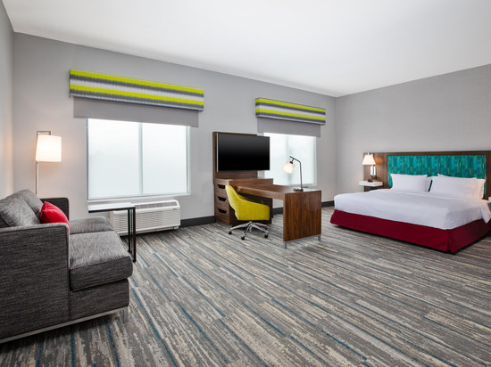 希尔顿欢朋酒店套房印第安纳波利斯南格林伍德