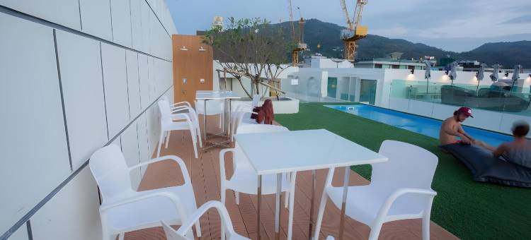 熊背客帕东旅馆(BearPacker Patong Hostel)图片