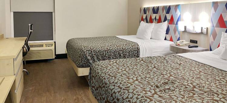 温德姆戴斯酒店及套房桃树角/诺克罗斯(Days Inn & Suites by Wyndham Peachtree Corners/Norcross)图片