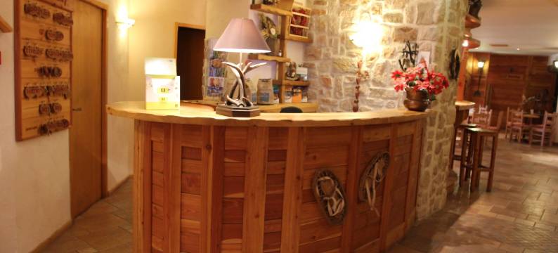 洛吉斯莱斯奥塔内斯酒店及水疗中心(Logis Hôtel & Spa les Autanes)图片