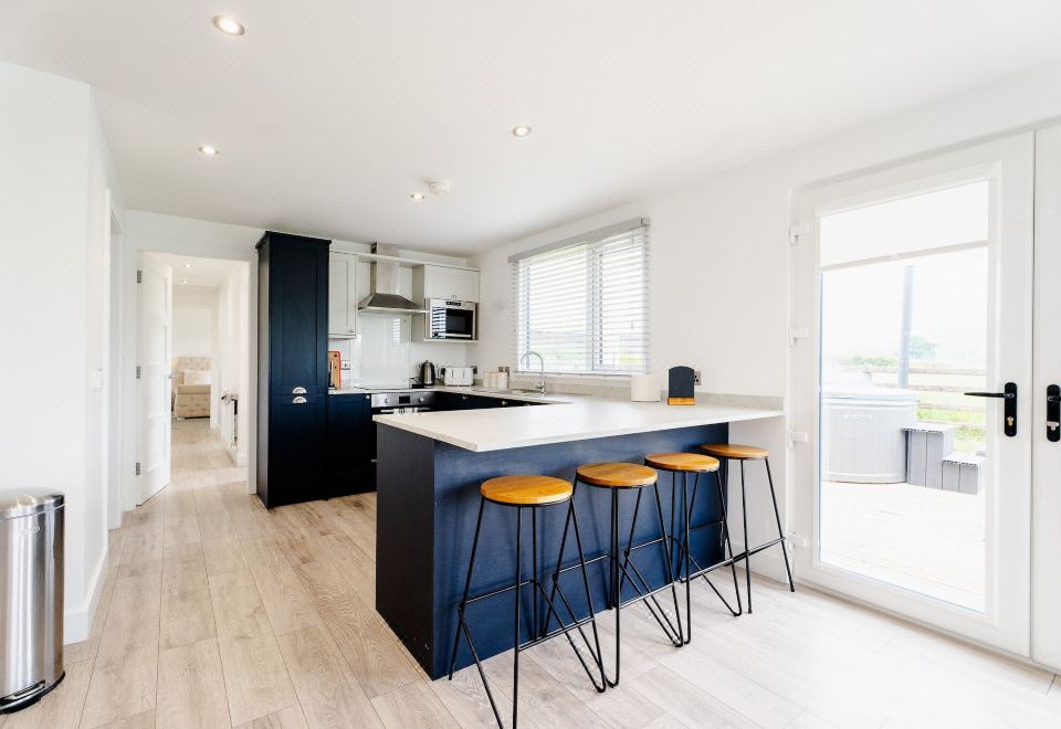 Castle View Chalet by Clonlum Cottages Hotel Overview