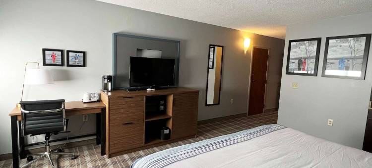 马什菲尔德美吟温德姆酒店(AmericInn by Wyndham Marshfield)图片