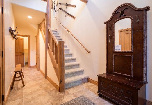 X2702 | Luxury | Close to Skiing | Winter ShuttleHotel Overview