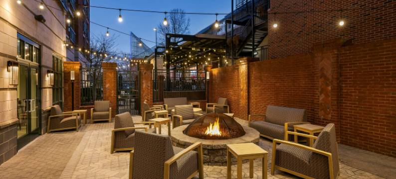 查塔努加市中心万怡酒店(Courtyard Chattanooga Downtown)图片