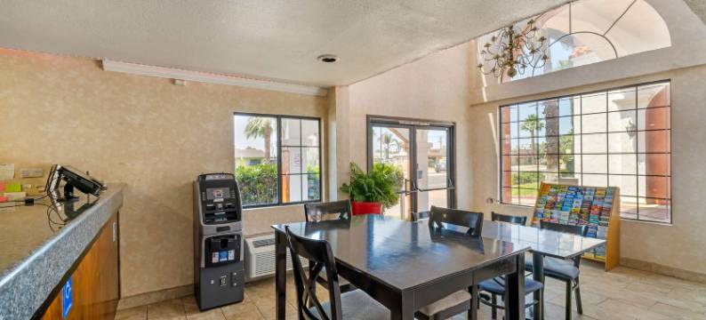 莫雷诺谷伊克诺旅馆(Econo Lodge Moreno Valley)图片