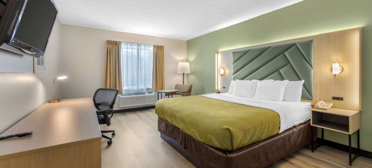 蒙特雷I-40品质套房酒店(Quality Inn & Suites Monterey I-40)图片