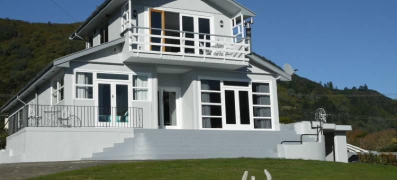 镇峰汽车旅馆(Top of the Town)图片