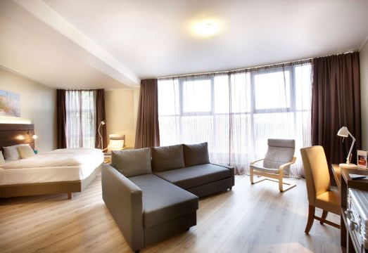 Hotel Kiel by Golden Tulip Hotel Overview